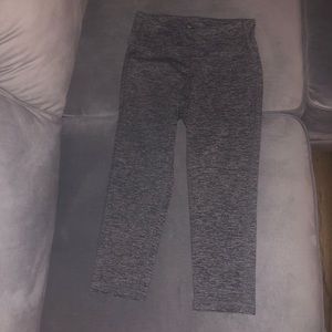 Old Navy Active Go-Dry Leggings - Cropped